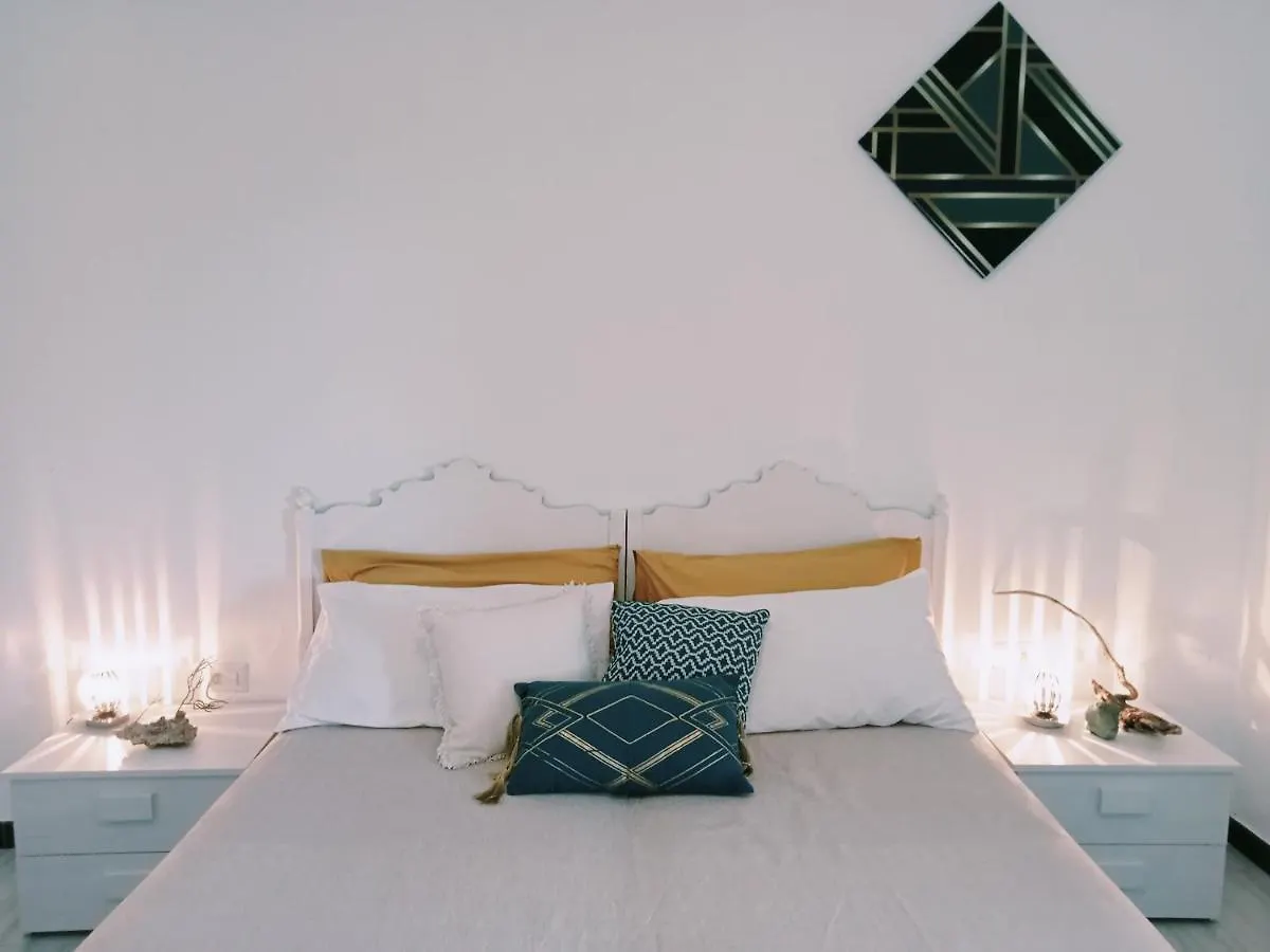 La Rosa Dei Venti Bed & Breakfast La Caletta Italy